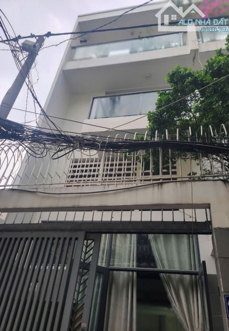 BÁN GẤP NHÀ HẺM OTO NGUYỄN HỒNG ĐÀO, 4.3x16, 69m2, 4 Tầng, giá 9 tỷ hơn.
