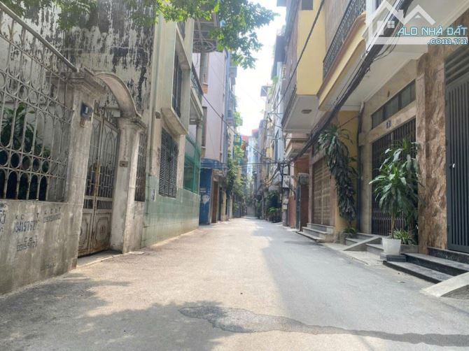 BÁN NHÀ 800A CẦU GIẤY  55m MT 4m 7 TẦNG THANG MÁY  HAI THOÁNG GIÁ CHỈ 27 TỶ