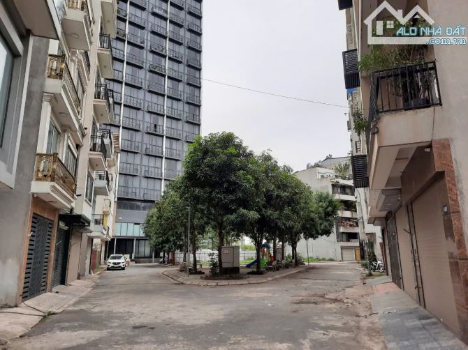 Phân lô Lê văn thiêm, Nguyễn Tuân, Thanh Xuân. Liền kề 65m2 view hồ KD
