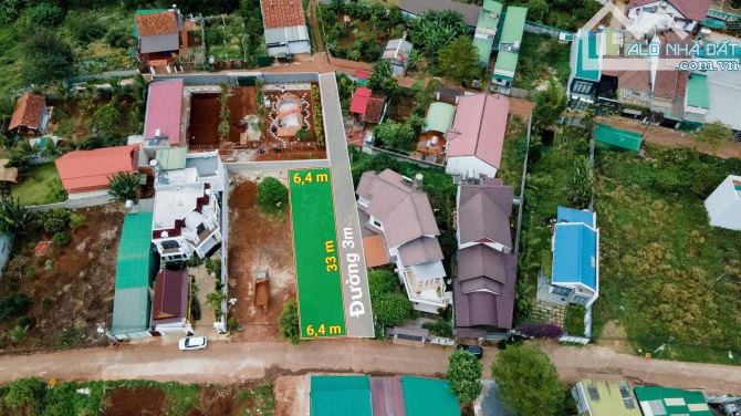 LÔ ĐẤT ĐẸP 02 MẶT TIỀN HẺM 147 ĐỖ XUÂN HỢP - DT: 6,4x33m - H: ĐÔNG - 4,2 TỶ