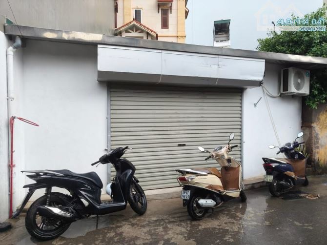 BÁN ĐẤT NGOẠ LONG VỊ TRÍ GẦN CÁC TRƯỜNG ĐH OTO TRÁNH  . 88 M2 GIÁ 1x TỶ .
