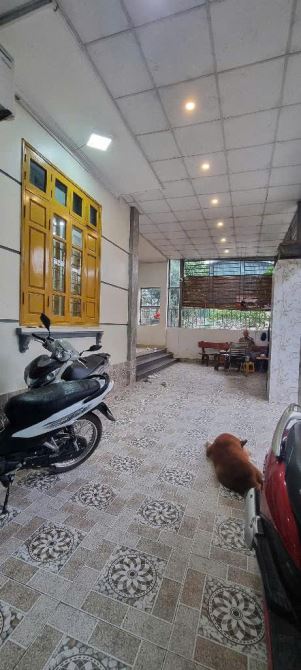 Lô góc TĐC Đông Dư/ Nhà 3 tầng, 200m, 16m tiền, 20 tỷ / 2 tiền ô tô tránh, Phân lô đẹp