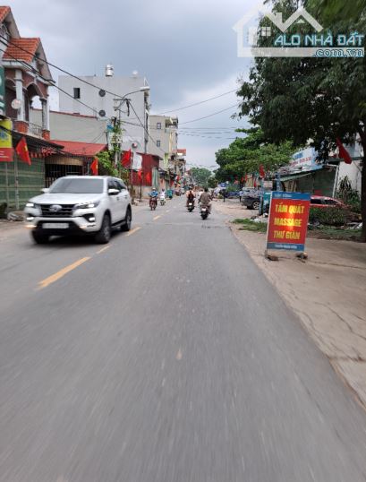 BÁN ĐẤT MẶT ĐƯỜNG QUANG MINH - MÊ LINH- KINH DOANH ĐỈNH- PHÂN LÔ- VỈA HÈ- 4 Ô TÔ TRÁNH