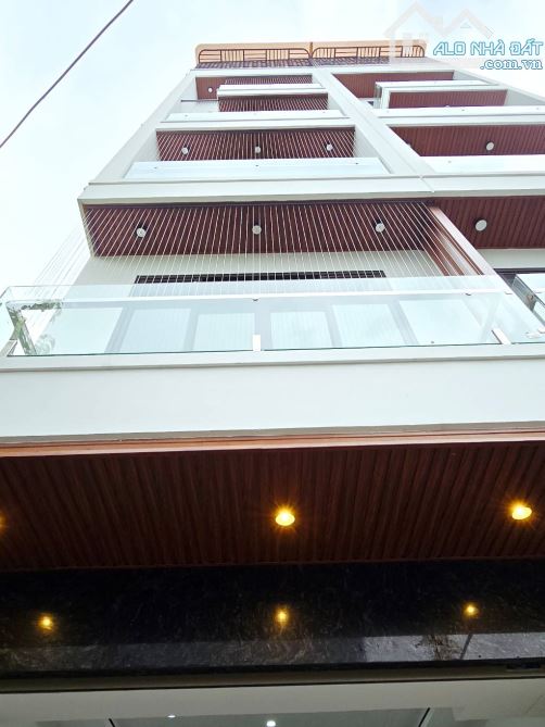 6 TẦNG-LÔ GÓC 2 MẶT THOÁNG - THANG MÁY - GARA Ô TÔ - ĐỂ LẠI NỘI THẤT ĐANG CÓ 46.6m2  🌻giá