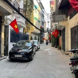 Bán gấp Linh Quang 45m2, 6T thang máy 3 ngủ rộng thoáng,nhà mới ở ngay ,siêu hiếm