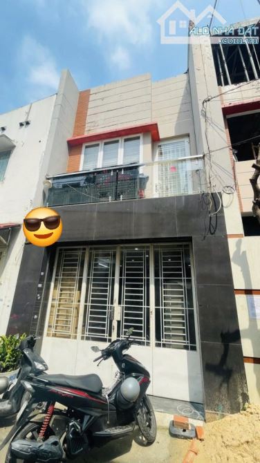 Nhà 2 tầng ngang 4m nở hậu – Hẻm ô tô – Gần Aeon – Dương Đức Hiền, Tân Phú – 5.3 tỷ