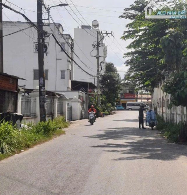 Bán đất thổ cư quận Tây Hồ 46m2 giá chỉ 6 tỷ, ngõ nông rộng, 30 mét ra mặt đường ô tô
