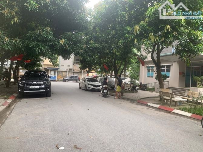 NAM TỪ LIÊM chính chủ gửi căn chung cư 2 ngủ - lô góc cực thoáng mát - sổ đỏ chính chủ vuô