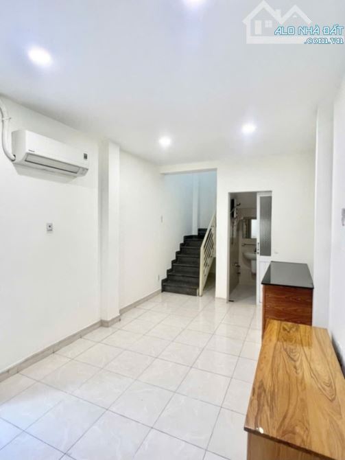 NHỈNH 3 TỶ - NHÀ ĐẸP Ở NGAY - PHAN VĂN TRỊ - P12 - BÌNH THẠNH - 24M2 - 2 TẦNG.
