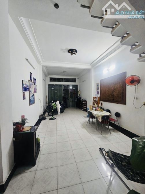 🔥 HẺM VIP 20M – KINH DOANH ĐỈNH – MỘT ĐỜI CHỦ 📍 Thành Thái, Phường 12  Quận 10 - 10