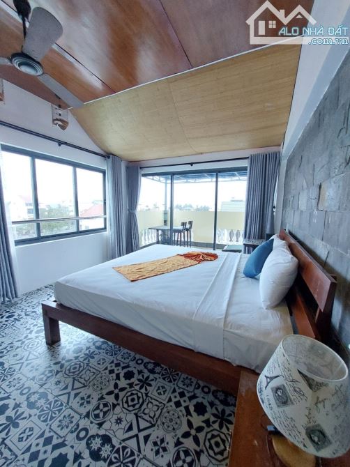 hơn:  ⸻  ✨ SIÊU PHẨM VILLA NGHỈ DƯỠNG – LÔ GÓC – DƯƠNG THỊ XUÂN QUÝ, HỘI AN – DÒNG TIỀN KH - 10