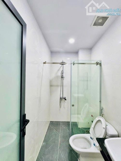 Còn Duy Nhất 1 Căn Giá Siêu Rẻ, Chính Chủ 1 Đời Tại Lê Quý Đôn, Quận 3/ 68,8m2/ Giá 3 Tỷ 5 - 10