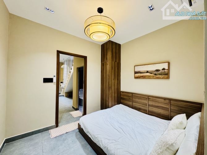 BÙI ĐÌNH TUÝ P 24 BÌNH THẠNH 50 M2 NHÀ 2 TẦNG 3PN HẺM XE HƠI THÔNG  KHU DÂN TRÍ - 11