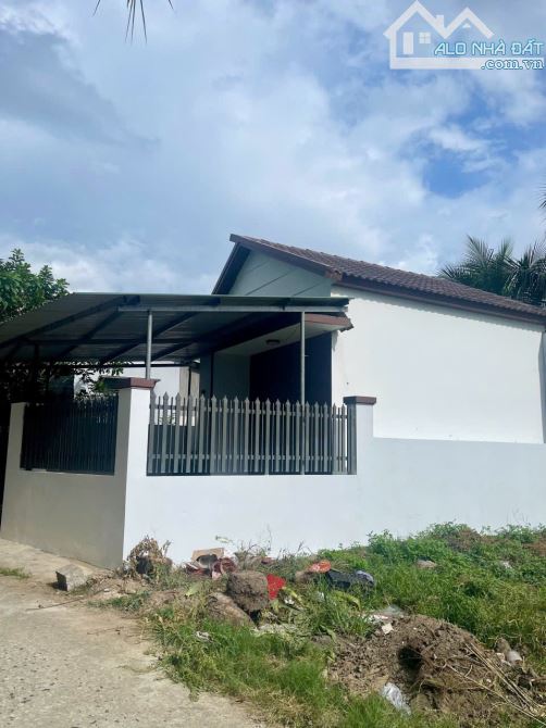 Chủ cần bán nhà mái thái Diên Phước sát đít Diên Lạc. 👉Diện tích: 81,2m2 full thổ cư - 1