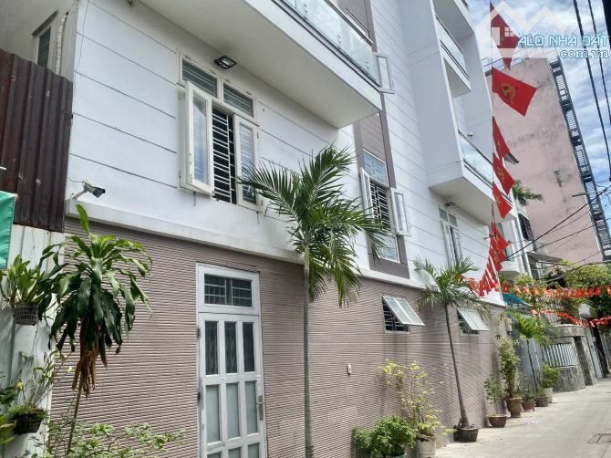 BÁN NHÀ 2 MẶT HẺM CMT8 – VIP QUẬN 10 – HẺM XE HƠI-48m2(3 x 16m)-4PN-CHỈ 8.4 Tỷ TL - 1