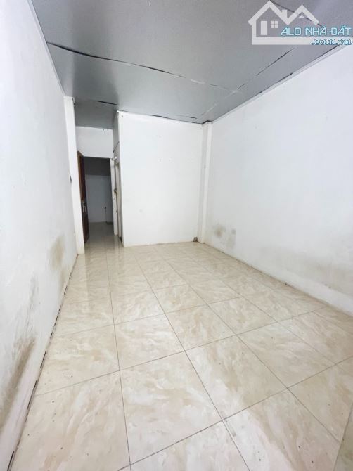 ĐẤT TẶNG NHÀ CẦU GIẤY – TIỆN ÍCH NGẬP TRÀN -  35M² – 2 TẦNG – 5.85 TỶ (2ĐCG36175) - 1