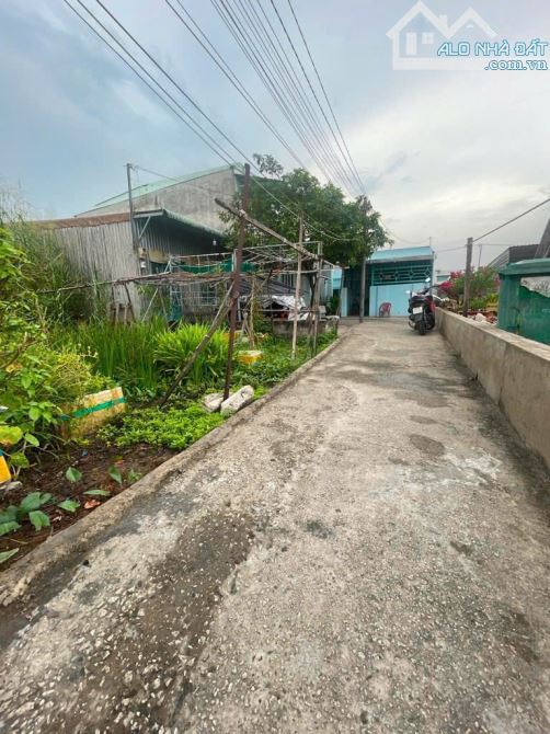 🌹🌹🌹LÔ ĐẤT ĐẸP - CÁCH HẺM Ô TÔ 30M - CÁCH MT NGUYỄN VĂN TẠO 100M - 137M2 ĐẤT Ở - GIÁ CHỈ - 1