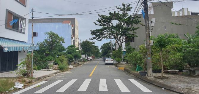 Bán đất đường Trương Văn Hiến, hướng đông nam, đất sạch đẹp, gần công viên và bãi tắm - 1