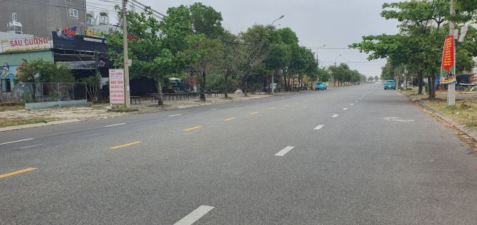Đất đường Trần Quốc Hoàn, ngay bãi tắm Sơn Thuỷ, lô rẻ nhất thị trường, cần tiền phải bán - 1