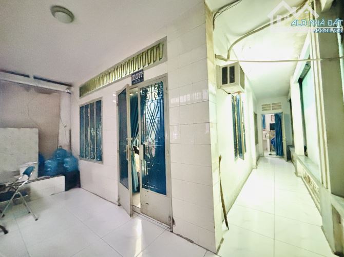 Bán Nhà Q12 Sát Gò Vấp - 64m2( 5,5 x 11.5)- 2Tầng- Hẻm Ba Gác- Chỉ 3,1Tỷ. - 1