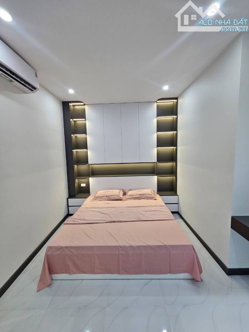Mặt ngõ Trung Phụng , 51m2 , mt4,6 , ngõ nông , sát phố , full nội thất - 1