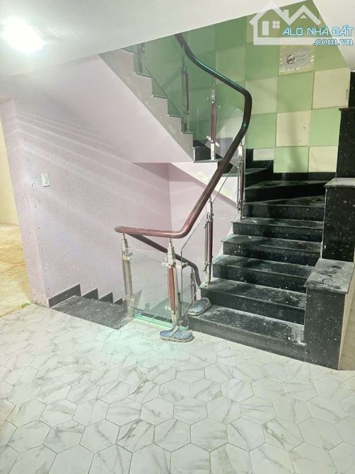 PHAN HUY ÍCH TÂN BÌNH ,DT 4×10 , 3 TẦNG ,HXT TRÁNH , GẦN SÂN BAY ,EMART ,CHỢ ,CHỈ NHỈNH 5 - 1