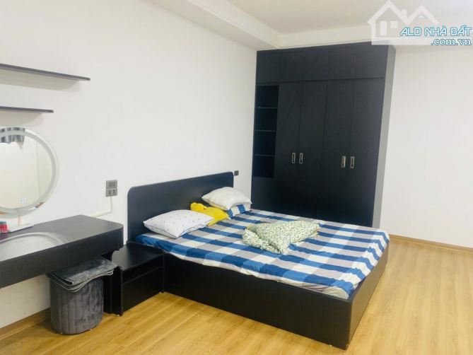 Bán nhà Bùi Xương Trạch lô góc ngõ thông ba gác đỗ cửa nội thất nhập dân xây 2  thoáng 39m - 1