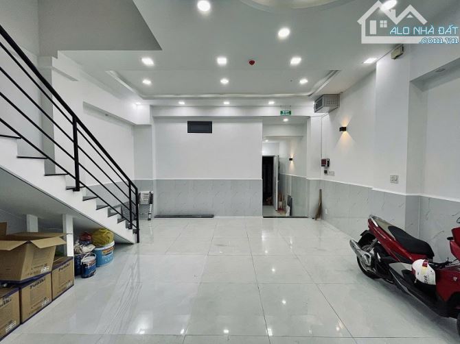 Bán CHDV HXH Lê Văn Thọ, P11, Gò Vấp, 128m2, 3 tầng, ngang 6,1m, dòng tiền 6%/năm - 1