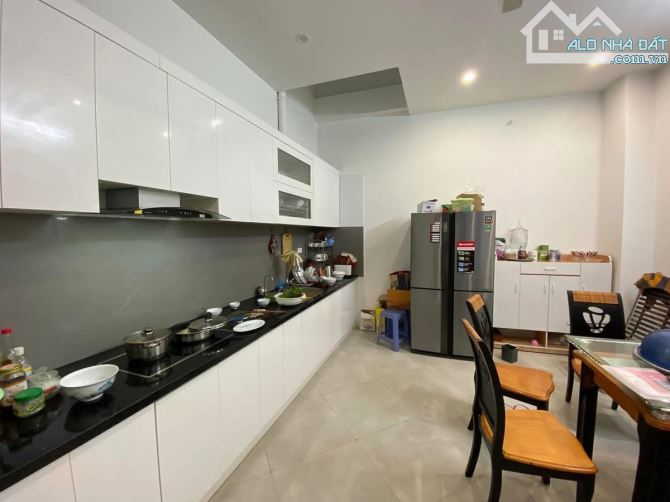 Nguyễn Lương Bằng - 30m ra oto tránh, nhà dân xây - 64m*4T - 12.8 Tỷ - 1