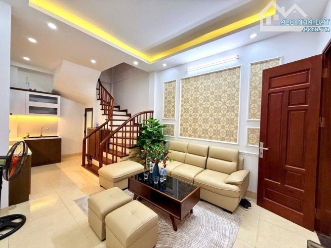 BÁN NHÀ Minh Khai - Nhà mới ở liền - 5 Tầng - ôtô gần ba gác chạy thông - GIá chỉ 5.65 tỷ - 1