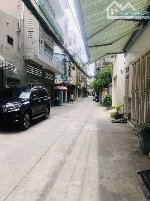 NHÀ mới đẹp HXH Phan Văn Trị , P10 , DT: 4x14m, 3PN, có 1 PN trệt, giảm còn 6,1 tỷ - 1