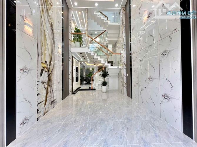 Nhà 5 TẦNG, đường BÙI VĂN NGỮ, P.HIỆP THÀNH, Q12, dt 62m2 (4mx15),💰7,5Tỷ. Đường 10m - 1