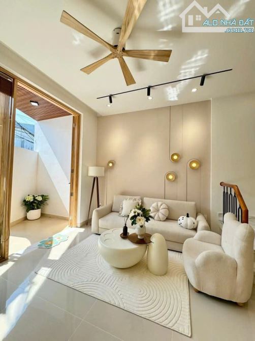 nhà 3 mê suốt bên hông trường đại học sư phạm đà nẵng ô tô đậu đổ trong nhà giá cc - 1