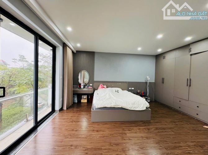 Bán nhà biệt thự phố Liễu Giai, Ba Đình, lô góc, gần Hồ Tây, 130m2, mặt tiền 7m, 39.6 tỷ. - 1