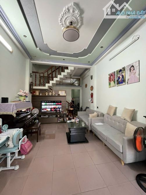 HẺM NHỰA 5M NGUYỄN VĂN KHỐI - 4X19M, 3 TẦNG - 7.8 TỶ - 1