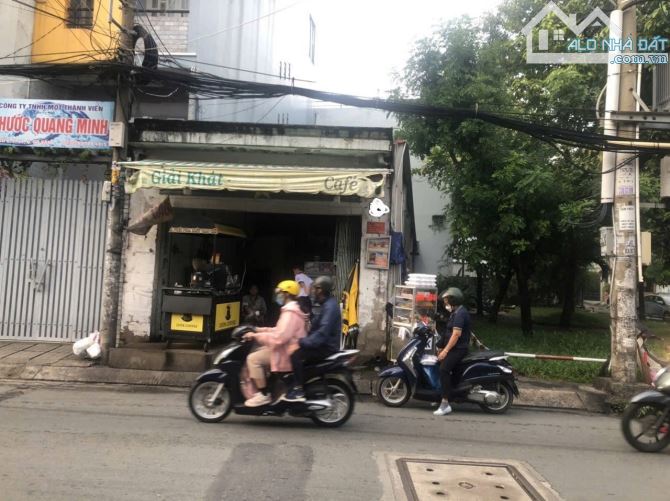 Bán nhà MT Đường số 8 ph11 DT:4,4x14 giá : 8,4 tỷ TL - 1