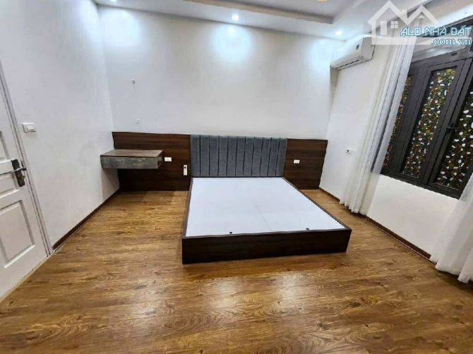 Nhà đẹp hàng xóm TIME, tài chính chưa đến 6 đồng - 20m ra oto - 27,3m - 1