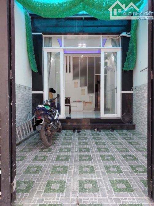 Bán gấp nhà đẹp ở ngay Lê Văn Lương, xe hơi đỗ cữa, 50m2, SHR, HCĐ, chỉ 7.93 tỷ. - 1