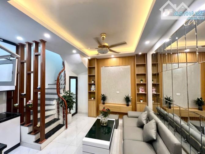 TÔN ĐỨC THẮNG– LÔ GÓC 3 MẶT THOÁNG 🏡 ✨ Cách 1 nhà ra ô tô tải tránh - 1