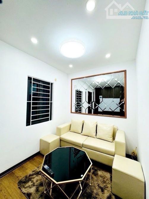CẦN BÁN CĂN HỘ TẬP THỂ #PHỐ_8/3 - DIỆN TÍCH 70M2 - GIÁ 3.45 TỈ - 1