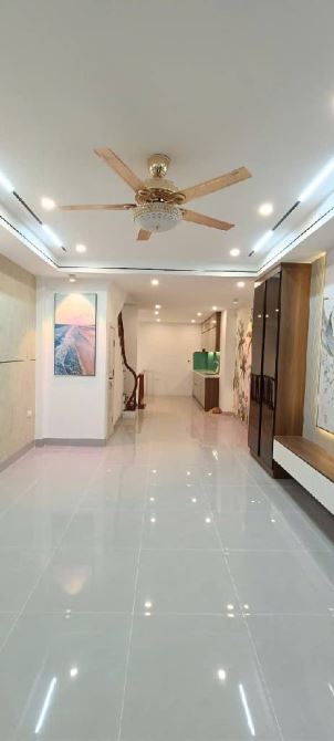 Nhà mới 55m2 x 5 tầng tại liên Ninh, Thanh Trì, gara ô tô, tặng nội thất, giá 6,8 tỷ - 1