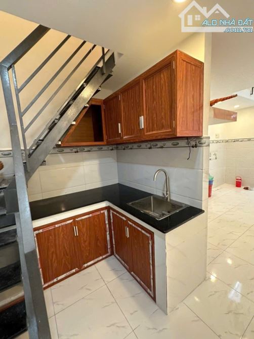 NHÀ MẶT TIỀN GẦN CẦU NGUYỄN TRI PHƯƠNG, 45M2, CHIỀU NGANG 5M, SHR, CHỈ 4,38T - 1