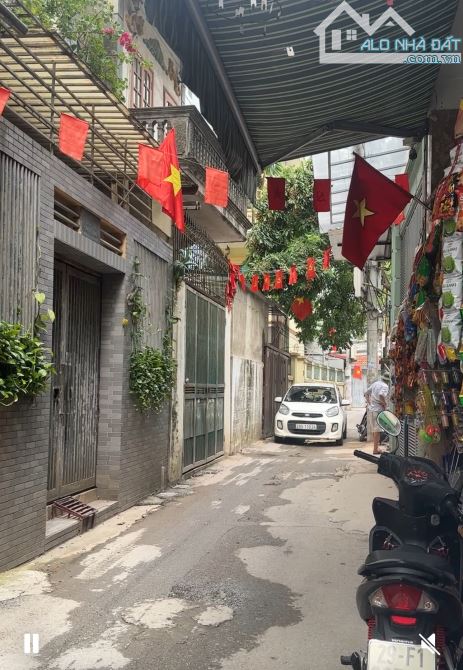 Bán đất Lạc Long Quân, Tây Hồ 78m với 12.5 tỷ, gần ô tô, ngõ thông thoáng - 1