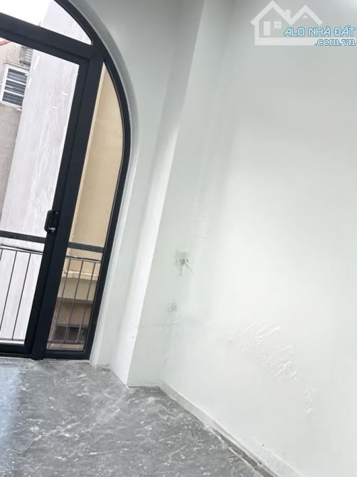 TT THẠCH BÀN - LB - NHÀ ĐẸP TM - GARA DT: 45M² / 6 TẦNG / MT: 5.2M / GIÁ: 11.3 TỶ - 1