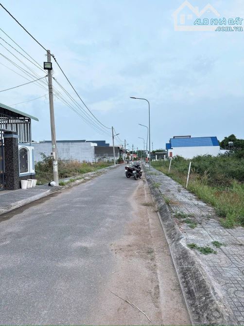 BÁN ĐẤT ĐƯỜNG NHÁNH TUYẾN TRÁNH QL56 , HOÀ LONG, DT: 7x24,5 Giá 1tỷ980tr - 1