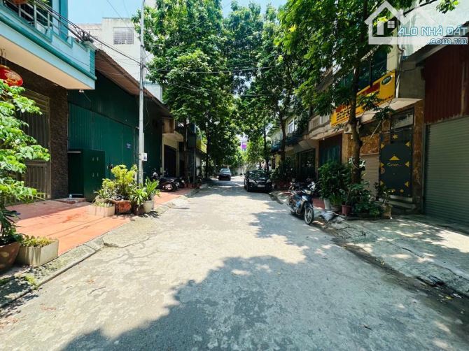 BÁN ĐẤT TẶNG NHÀ DƯƠNG NỘI_50 M2_ CẠNH AEONMALL_VỊ TRÍ ĐẸP_TÂY NAM_TIỆN ÍCH BẠT NGÀN - 1
