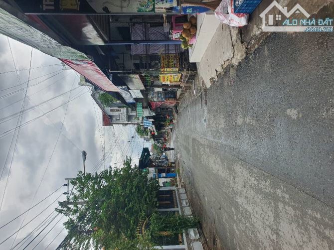 Bán nhà Nguyễn Tri Phương, Thủ đức , 110m2 * 2 tầng , HXH, Ngang khủng 7.8m , giá chỉ 4 - 1