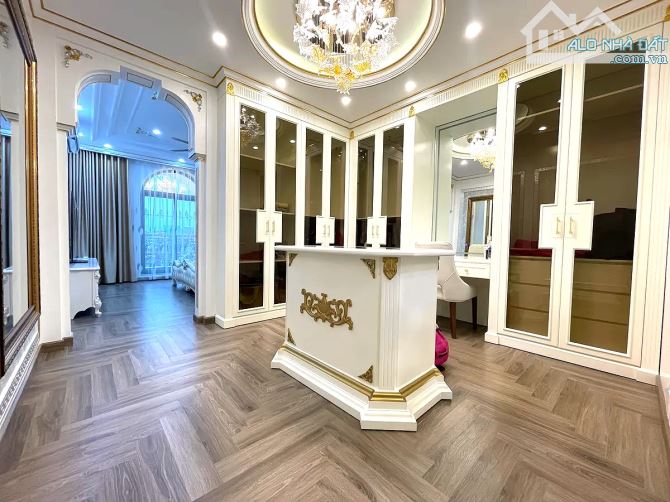 SIÊU ĐỈNH MẶT PHỐ NGÔ GIA TỰ LONG BIÊN, DT92M2, 7 TẦNG,ĐỈNH NÓC KỊCH TRẦN, GIÁ 3X TỶ - 1