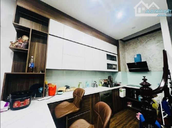 HIẾM CÒN - Hoàng Mai - 35m2 - 5 tầng - 3 gác đỗ cửa - 40m ra OTO - Nhỉnh 7 đồng - 1