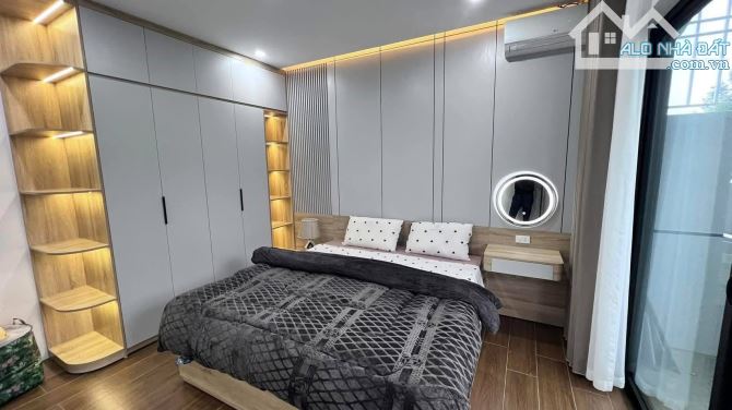 Bán nhà liền kề Đại Kim , 40m², 5 tầng, ô tô vào nhà, giá 12.2 tỷ - 1